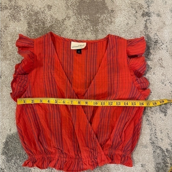 Women’s Red Universal Thread Crop Top - Picture 5 of 6
